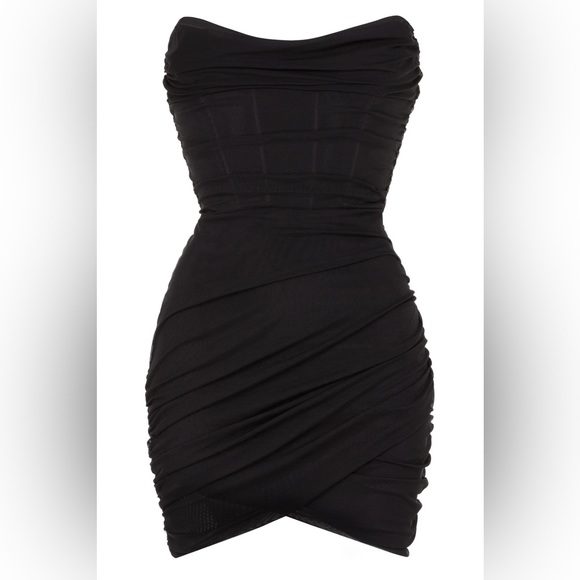 Black Dress - Picture 2 of 5